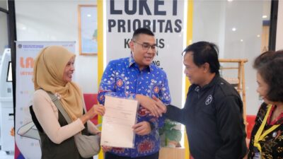 Wamen Ossy Sosialisasikan Langsung Keunggulan Sertipikat Elektronik ke Masyarakat Kulonprogo