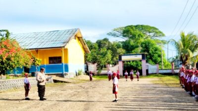 Edukasi Pelajar Sejak Dini, Sat Binmas Gelar Police Goes to School