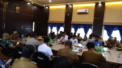 Bupati Buton Pimpin Rapat Bersama Unsur Forkopimda