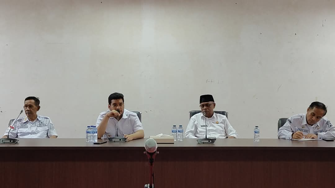 Bupati Buton Gelar Rakor Guna Menindaklanjuti Keracunan Makanan di Wolowa