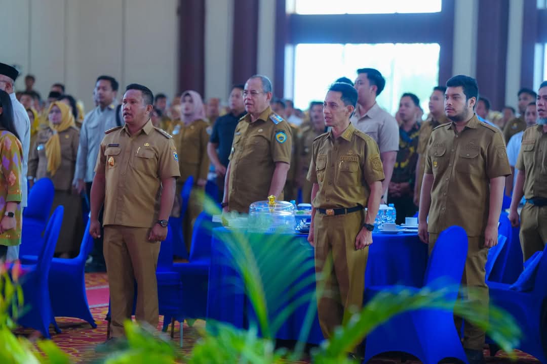 Bupati Buton Hadiri Ekspose 100 Hari Kerja Gubernur Sultra