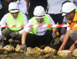 Bupati Buton Letakkan Batu Pertama 3 Proyek Strategis di Kabawakole