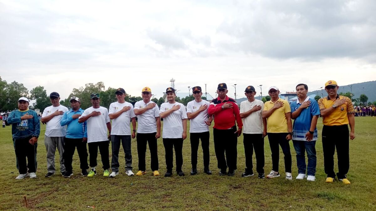 Kepala BPN Buton Hadiri Pembukaan Lomba HUT Buton ke-66 dan Bhayangkara ke -79