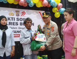HUT Bhayangkara Ke-79, Pengemudi Ojek dapat Bantuan Sosil