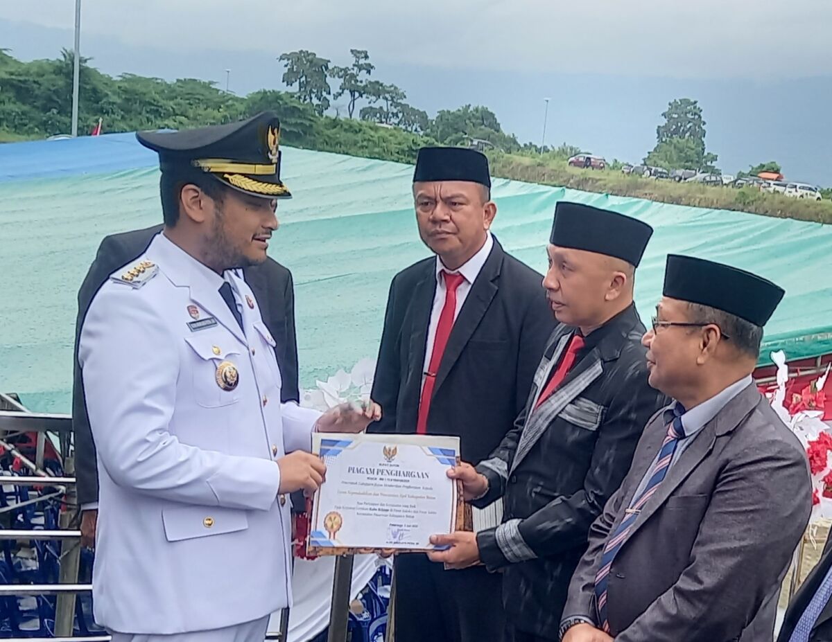 Wagub Sultra Hadiri Upacara HUT Kabupaten Buton Ke-66