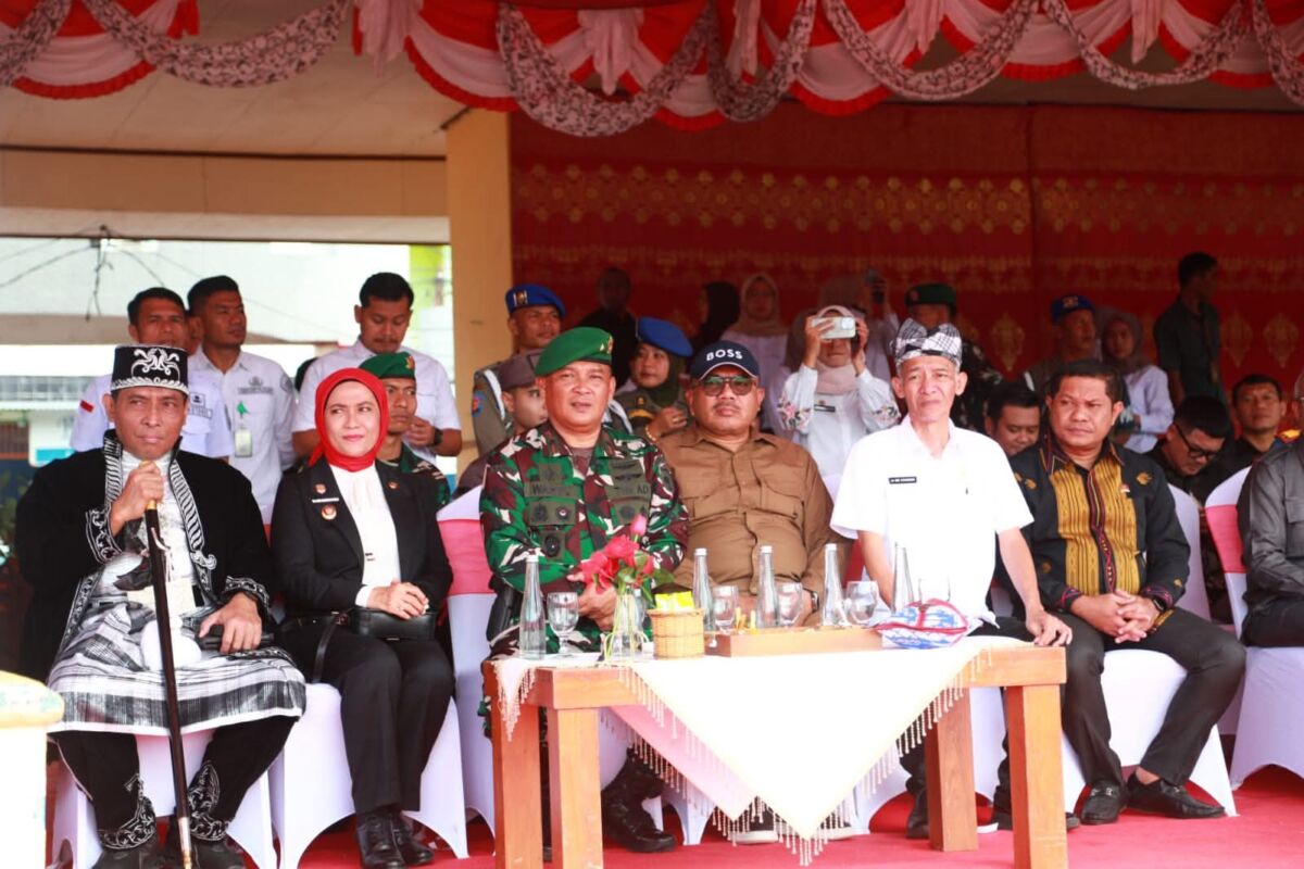 Yonif TP 823/Raja Wakaka Resmi Bertugas di Wilayah Buton Yonif TP 823/Raja Wakaka Resmi Bertugas di Wilayah Buton