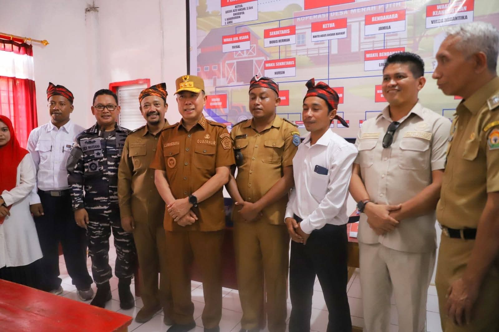 Gubernur Sultra Hadiri Peluncuran 80.000 Koperasi Desa Merah Putih di Buteng Gubernur Sultra Hadiri Peluncuran 80.000 Koperasi Desa Merah Putih di Buteng