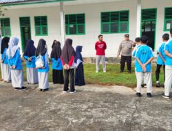 Satbinmas Polres Buton Gelar Police Goes to School di SMP Smart Insani