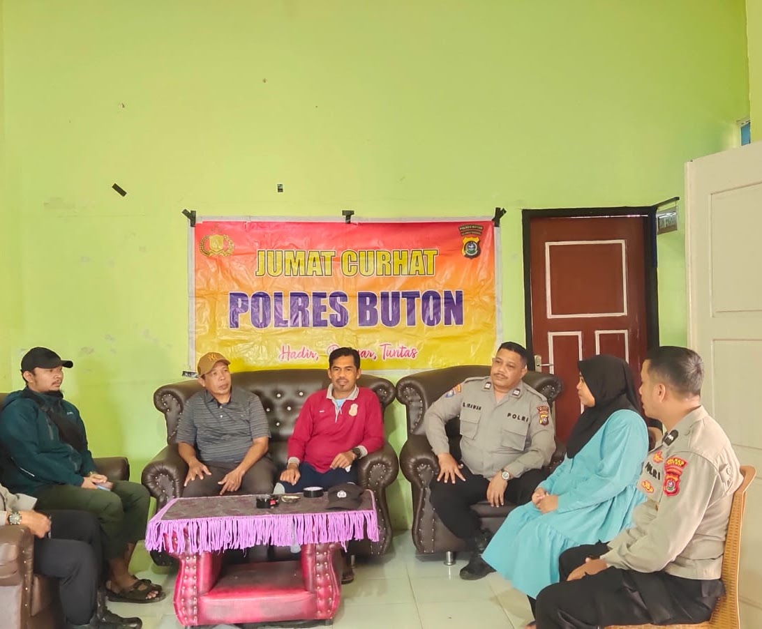 Sat Binmas Polres Buton Gelar Jumat Curhat