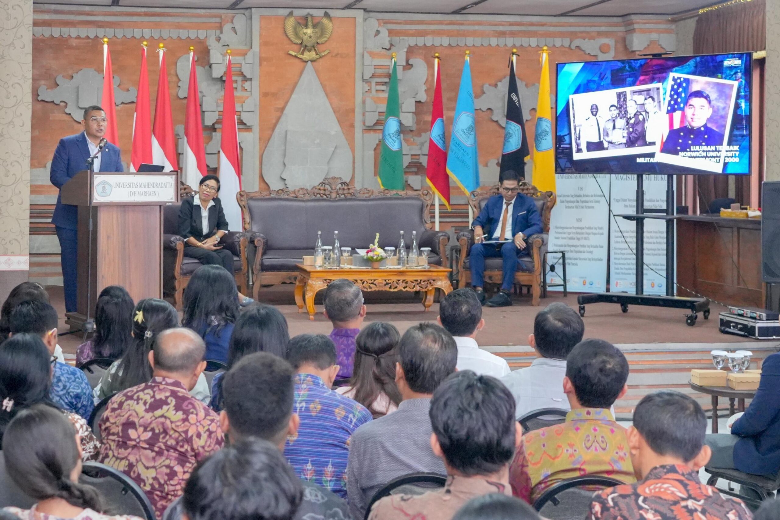 Kuliah Umum Universitas Mahendradatta, Wamen Ossy Sampaikan Peran Reforma Agraria