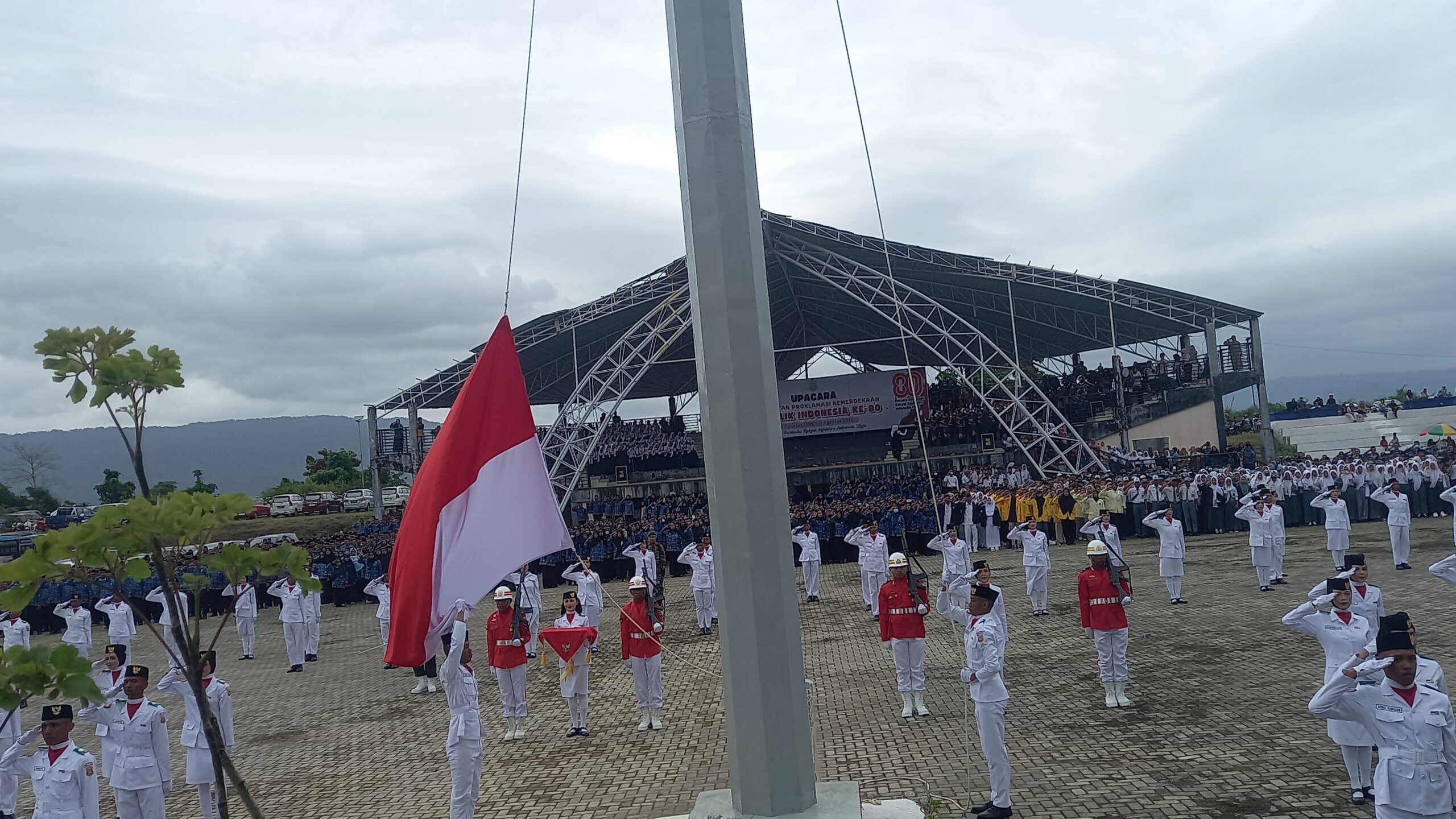 Perdana, Bupati Buton Pimpin Upacara Proklamasi Kemerdekaan RI ke-80 Perdana, Bupati Buton Pimpin Upacara Proklamasi Kemerdekaan RI ke-80