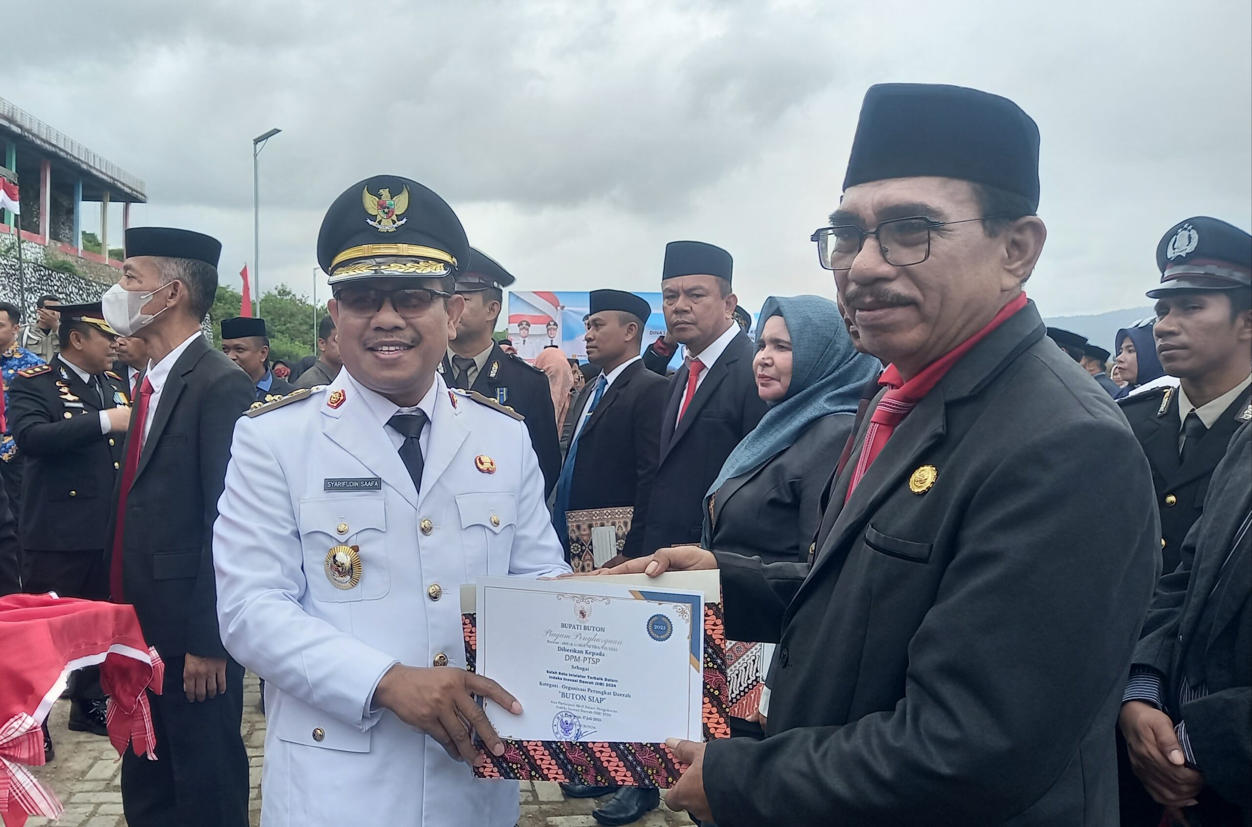 Perdana, Bupati Buton Pimpin Upacara Proklamasi Kemerdekaan RI ke-80 Perdana, Bupati Buton Pimpin Upacara Proklamasi Kemerdekaan RI ke-80