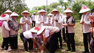 Di Momen Pencanangan GEMAPATAS 2025, Menteri Nusron: Semua Masyarakat Wajib Pasang Patok