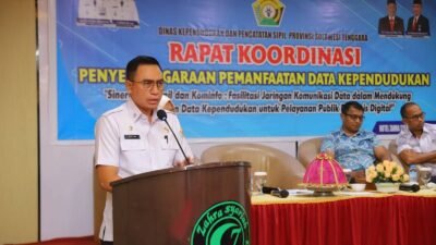 Kadis Dukcapil Sultra Buka Rakor Pemanfaatan Data Kependudukan