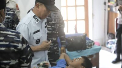 300 Anak Ikuti Sunatan Massal