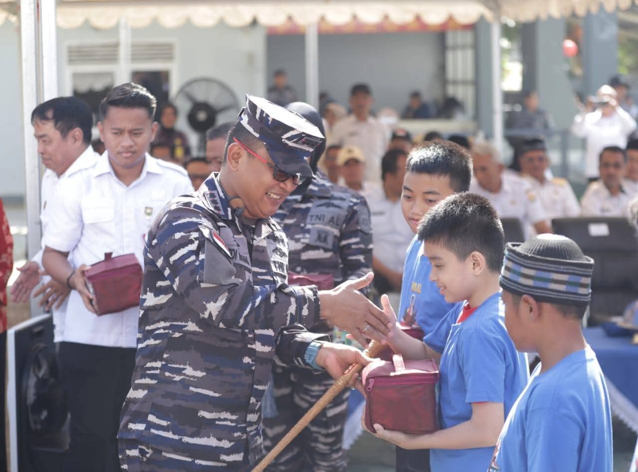 300 Anak Ikuti Sunatan Massal