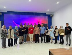 Diskominfo Sultra Gelar Rapat Persiapan Rakornas Produk Hukum Daerah 2025 Bersama Media