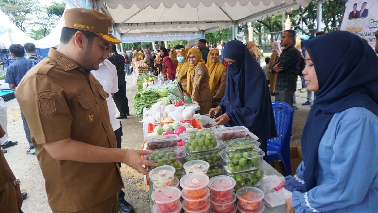 Bupati Buton Hadiri GPM di Kendari