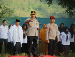 Kapolres Buton Pimpin Upacara Bendera di Pondok Pesantren Al- Ikhlas
