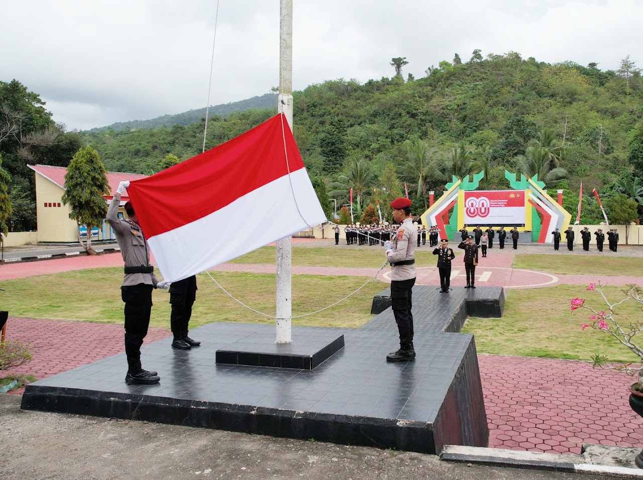 Gelar Upacara HUT Kemerdekaan RI Ke-80, Ini Pesan Kapolres Buton