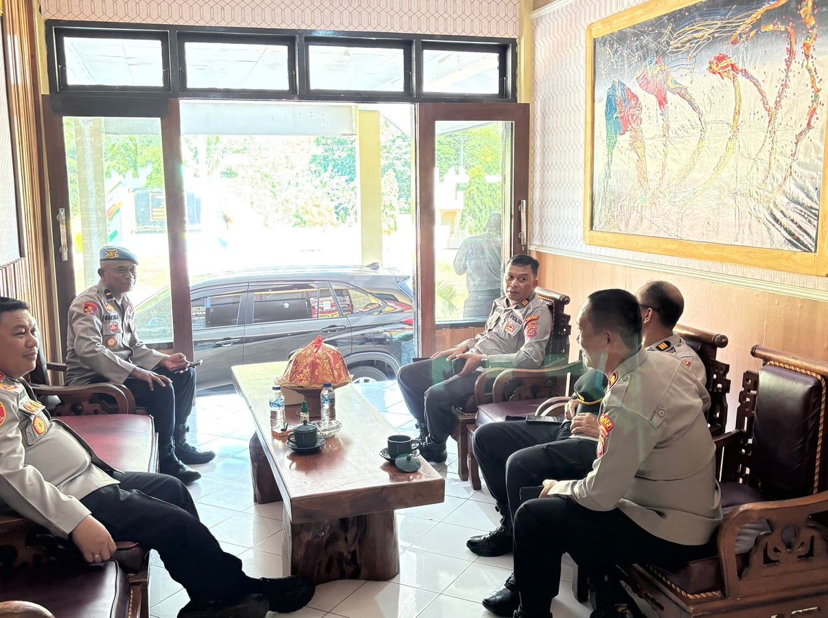 Kapolres Buton Pimpin Anev Bulanan Bersama PJU