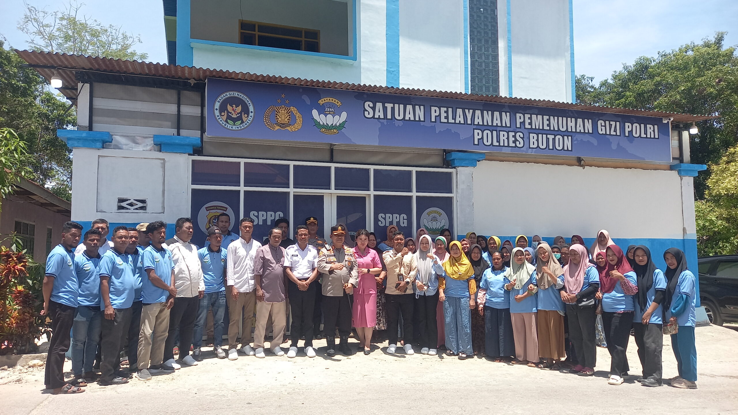 Kunker di Buton, Kapolda Tinjau SPPG Polri di Kondowa Kunker di Buton, Kapolda Tinjau SPPG Polri di Kondowa