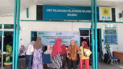Hari Listrik Nasional ke-80 PLN UP3 Baubau Gelar Baksos