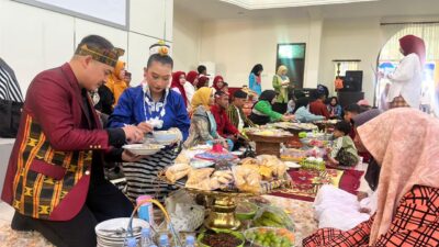 BRI BO Baubau Ikuti Tradisi “Pakandeana Ana Maelu" HUT Kota Baubau