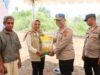 Polres Buton Salurkan Bantuan Beras SPHP Kepada Masyarakat dan Mahasiswa KKN