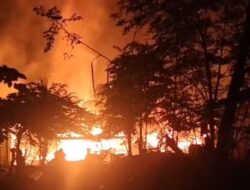 6 Unit Rumah Ludes di Lalap Si Jago Merah di Kamaru