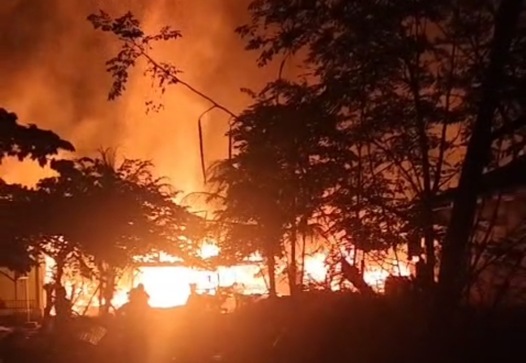 6 Unit Rumah Ludes di Lalap Si Jago Merah di Kamaru