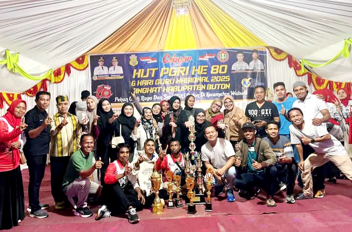 PC PGRI Wolowa Juara Umum Porseni PGRI