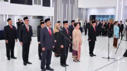 Lantik 840 Pejabat Struktural dan Fungsional, Nusron Wahid :"Jangan Sombong dan Pamer!" Lantik 840 Pejabat Struktural dan Fungsional, Nusron Wahid :"Jangan Sombong dan Pamer!"