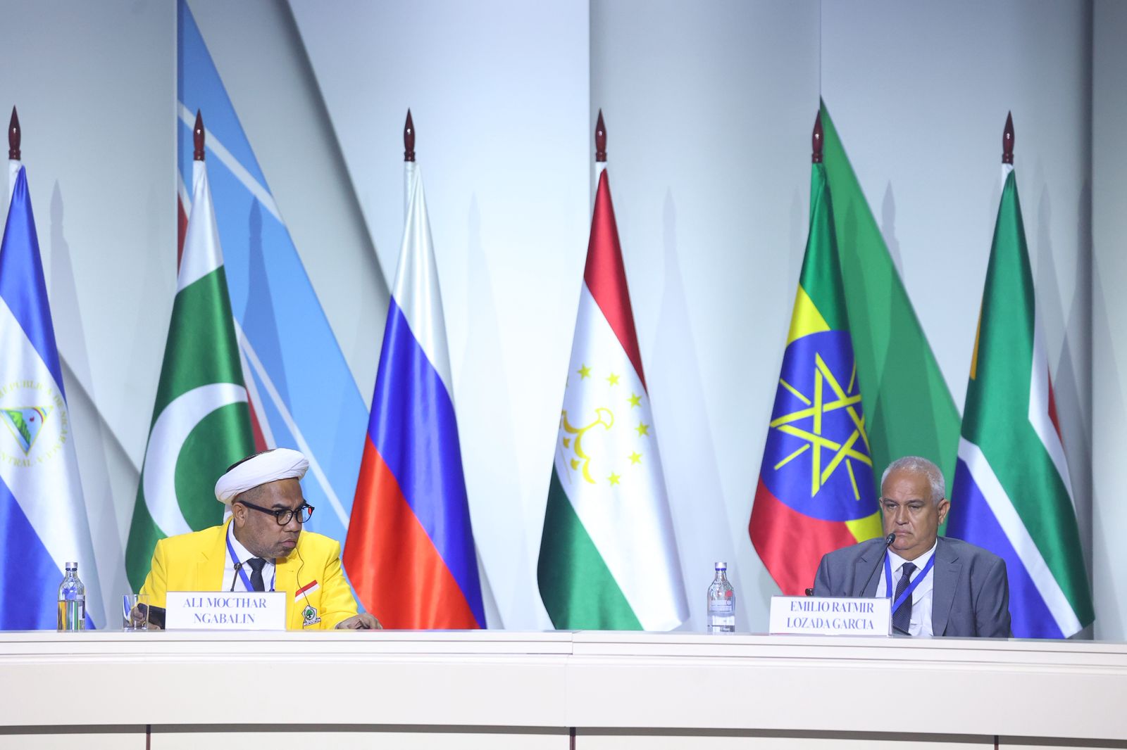 Prof. Ngabalin Pimpin Delegasi Partai Golkar ke Simposium Internasional di Rusia