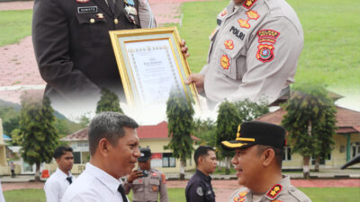 Kapolres Buton Berikan Penghargaan Kepada Personel Berprestasi Dan Purnawirawan Polri