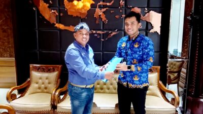 Sekjen PNB Hadiri Rapat bersama Pimpinan Parpol Se - Indonesia di KPU Jakarta Sekjen PNB Hadiri Rapat bersama Pimpinan Parpol Se - Indonesia di KPU Jakarta