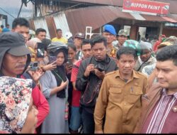Tinjau Pasar Kaloko, Bupati Alvin Sebut 95 Persen Gedung Pasar Terbakar