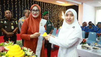 Pemkab Buton Peringati HUT Dharma Wanita Persatuan ke-26 dan Hari Ibu ke-97