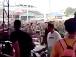 TNI Vs Brimob Bentrok saat Main Bola