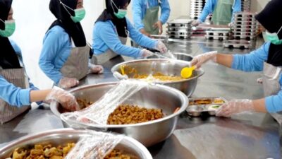 Pengelolah SPPG Kapontori Bantah Isu Pekerjakan Karyawan Luar Wilayah