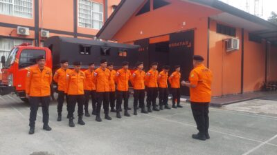 Basarnas Kendari Kirim 15 Personel Bantu Operasi SAR Pesawat ATR di Maros Basarnas Kendari Kirim 15 Personel Bantu Operasi SAR Pesawat ATR di Maros