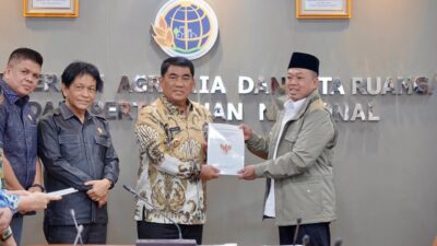 Mentri ATR/BPN Serahkan Persub RTRW kepada Gubernur Sulawesi Utara