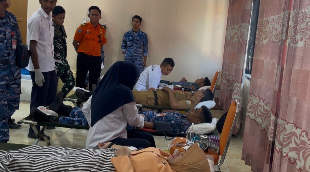 Hut Ke-54, Basarnas Kendari Gelar Aksi Donor Darah