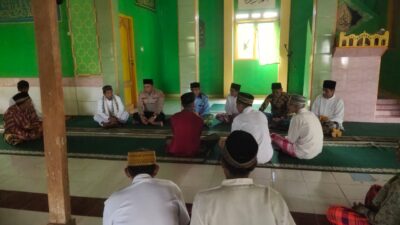 Jumat Keliling, Sat Binmas Polres Buton Imbau Jauhi Miras