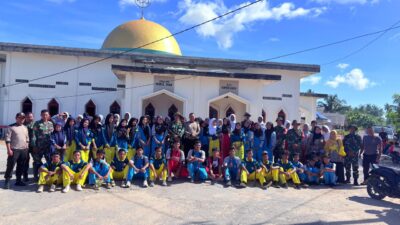 Jelang Bulan Suci Ramadhan, Jajaran Polres Buton Sapu Bersih Halaman Mako dan Jalanan Umum