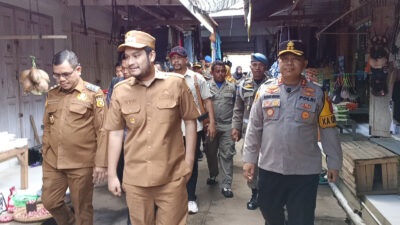 Antisipasi Kenaikan Harga Pangan Jelang Ramadhan, Bupati dan Kapolres Buton Sidak di Pasar