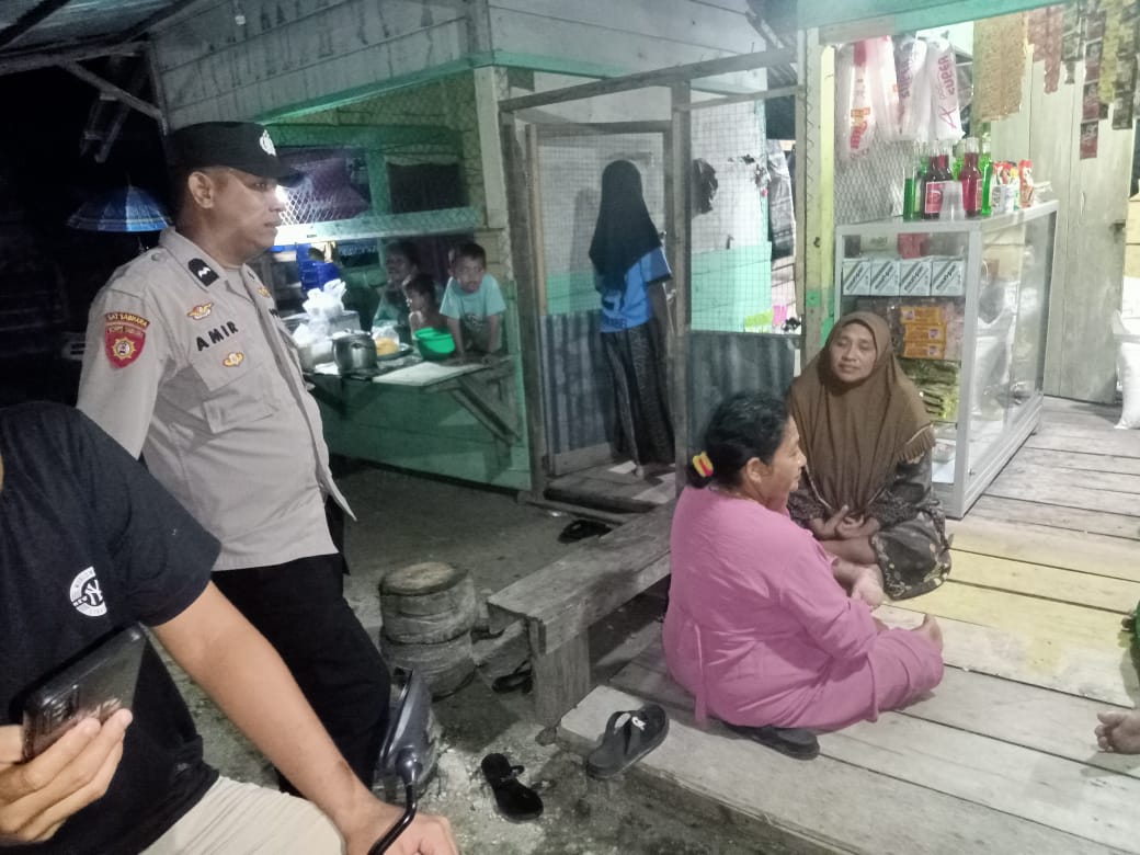 Bhabinkamtibmas Polsek Wabula Ajak Warga Jaga Kamtibmas