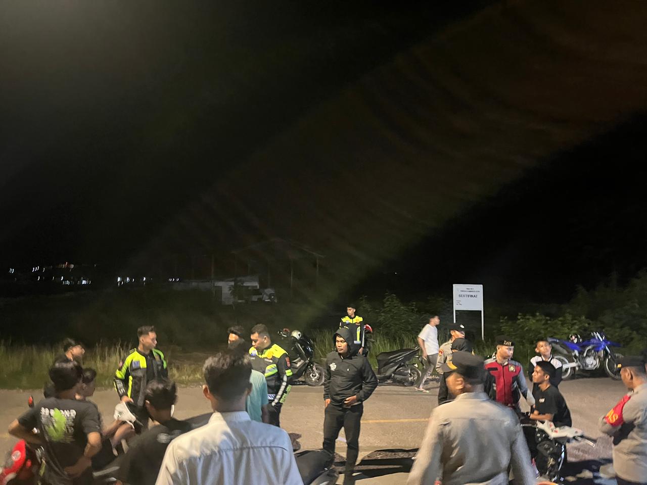 Cegah Balapan Liar di Bulan Puasa, Sat Lantas Polres Buton Terus Lakukan Patroli Malam