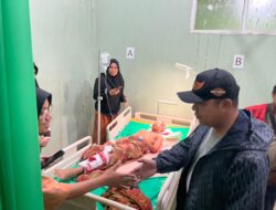 Wujud Kepedulian Polri, Kapolres Buton Berikan Tali Asih kepada Korban Kecelakaan