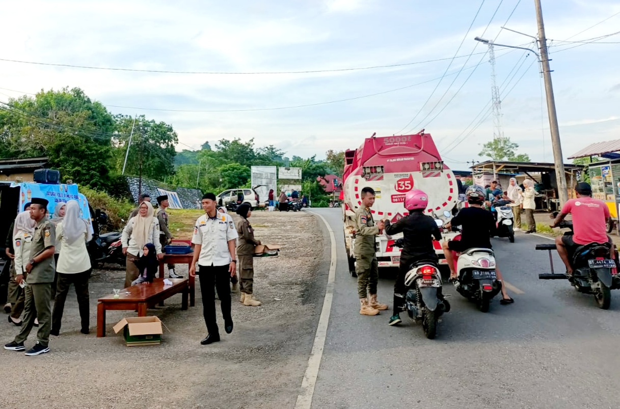 GMPB Dukung Kegitan Berbagi Takjil Pol PP Buton